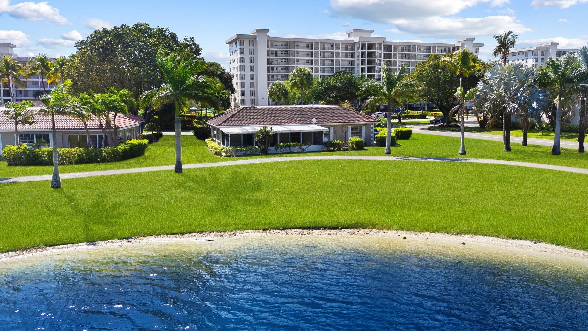 3015 N Palm Aire Dr 3015