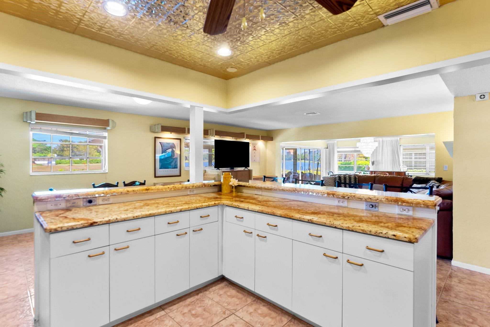 3015 N Palm Aire Dr 3015