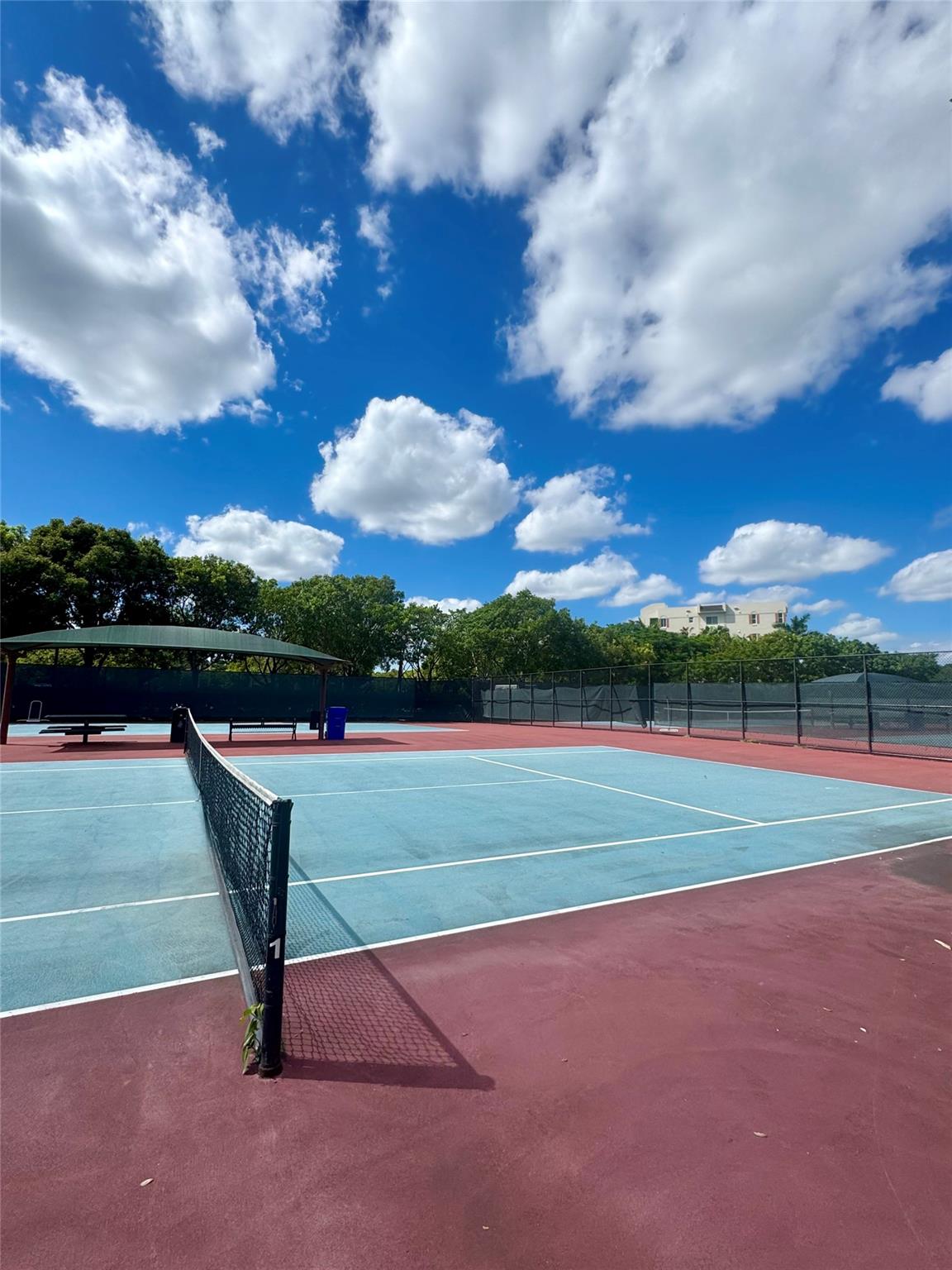 3015 N Palm Aire Dr 3015