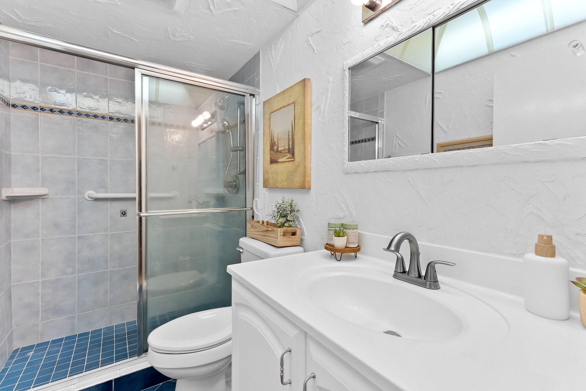 3015 N Palm Aire Dr 3015