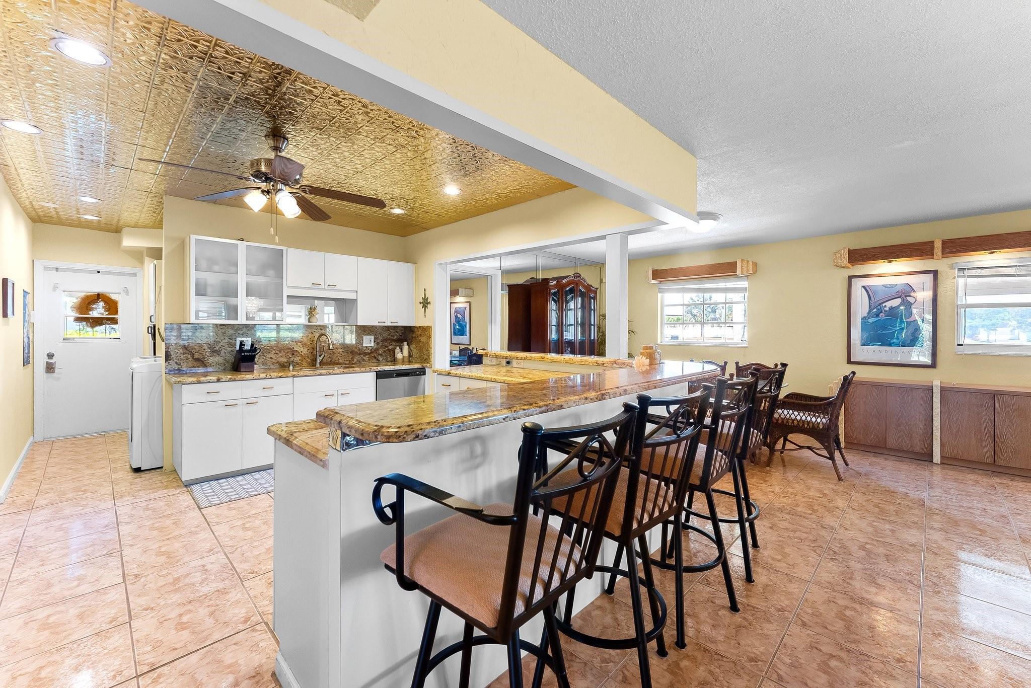 3015 N Palm Aire Dr 3015