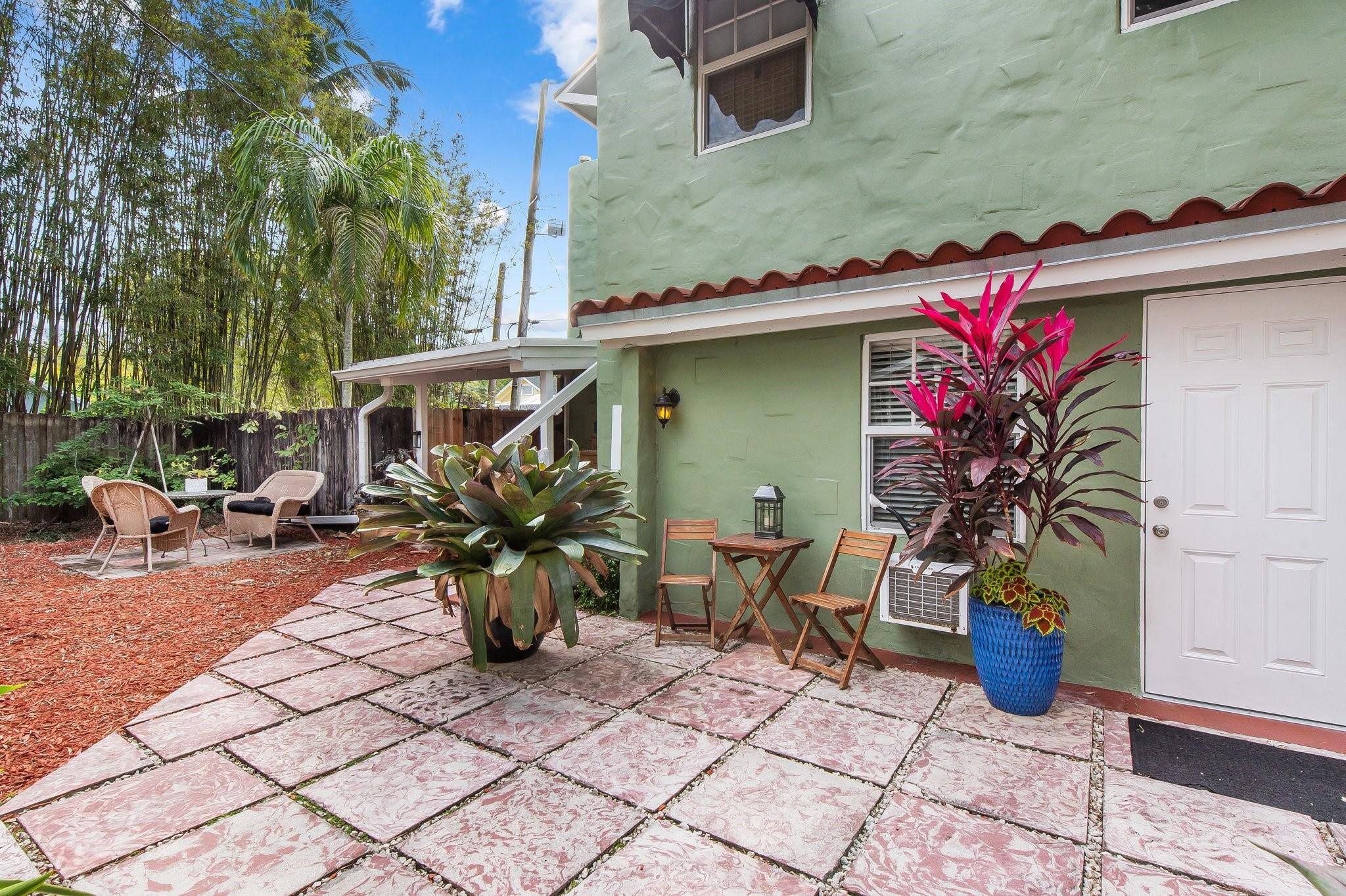639 SW 5th Avenue