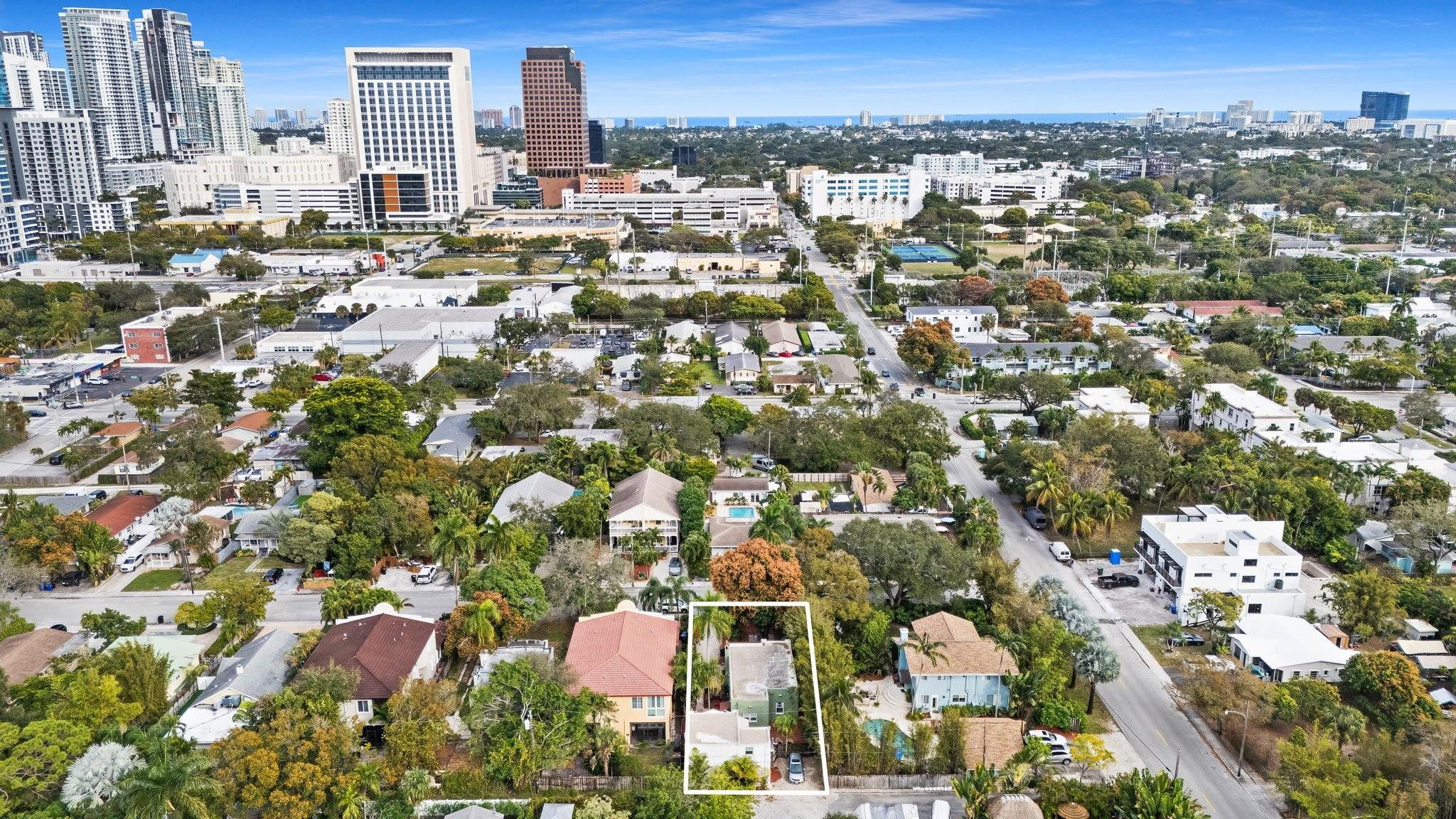 639 SW 5th Avenue