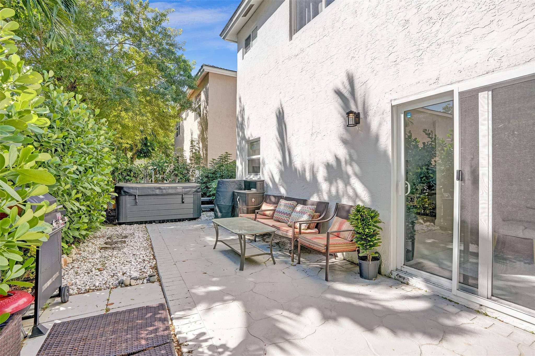 9841 NW 9th Ct