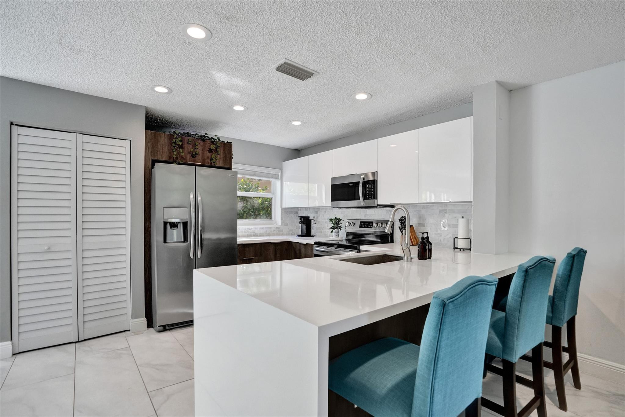 9841 NW 9th Ct