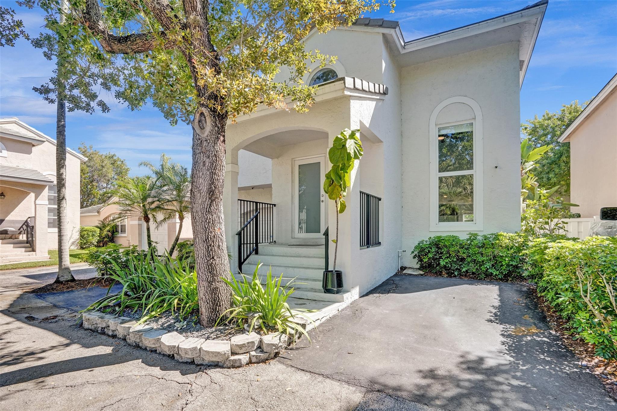 9841 NW 9th Ct