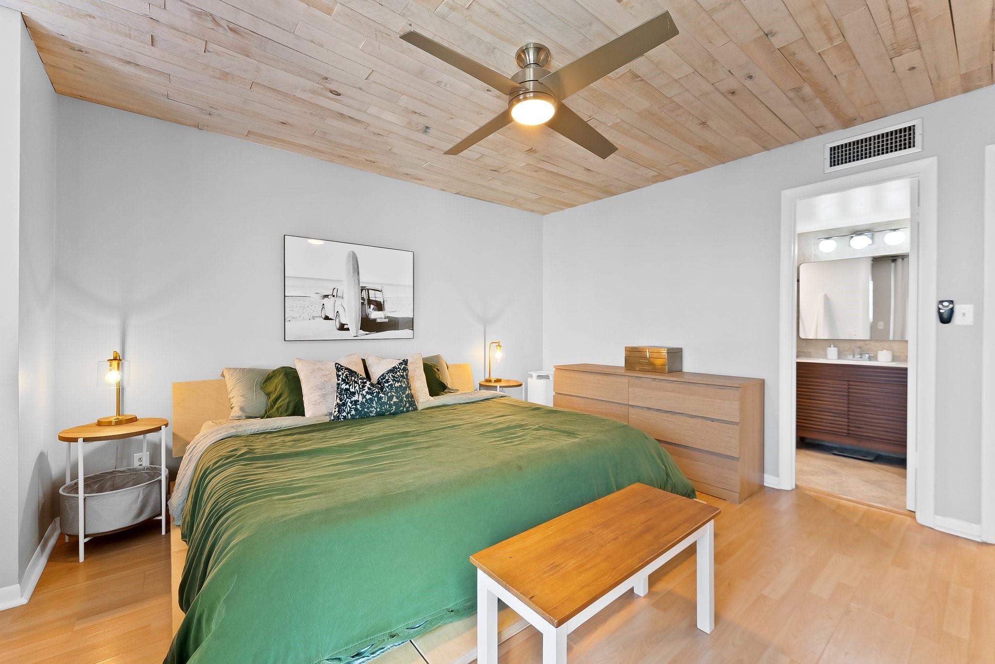 656 Kensington Pl 12b