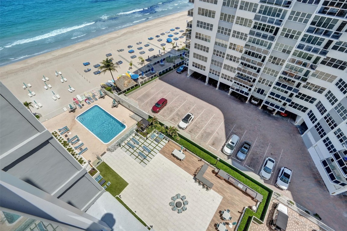 3750 Galt Ocean Dr 1103