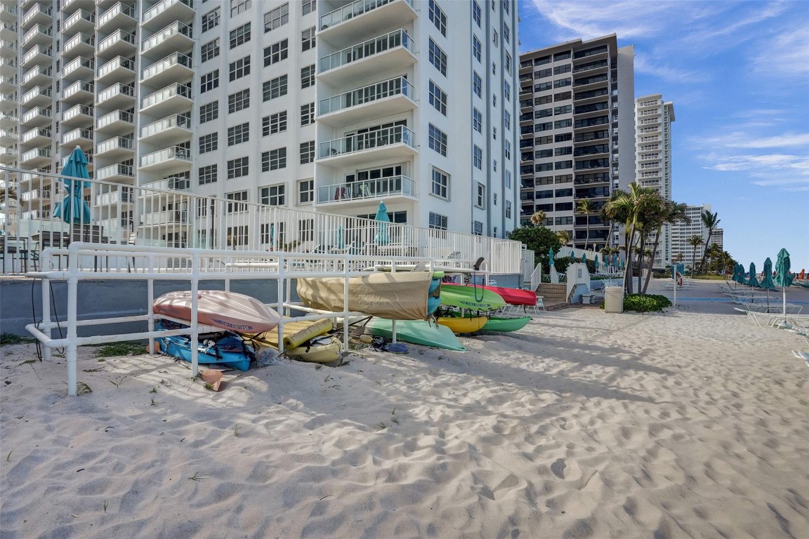 3750 Galt Ocean Dr 1103