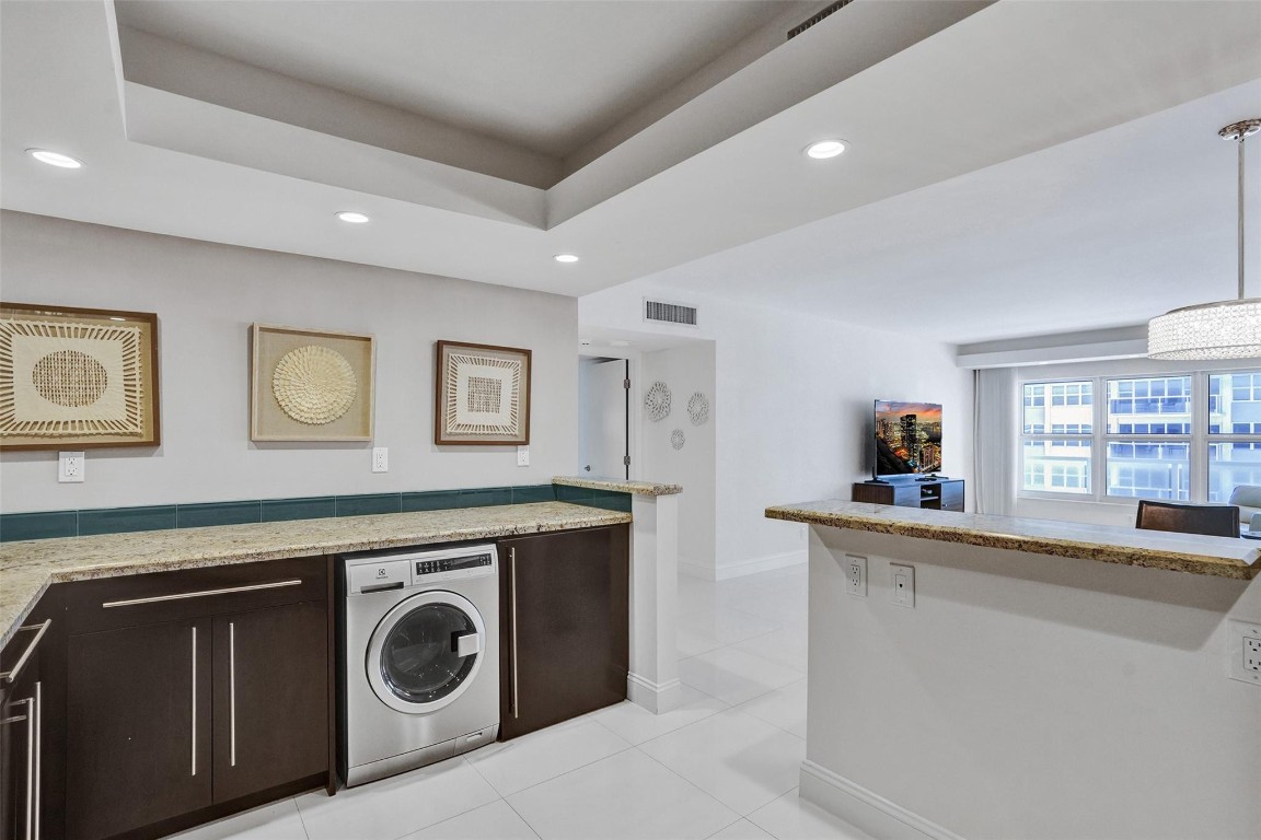 3750 Galt Ocean Dr 1103