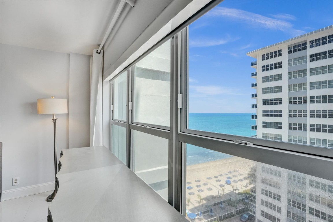 3750 Galt Ocean Dr 1103