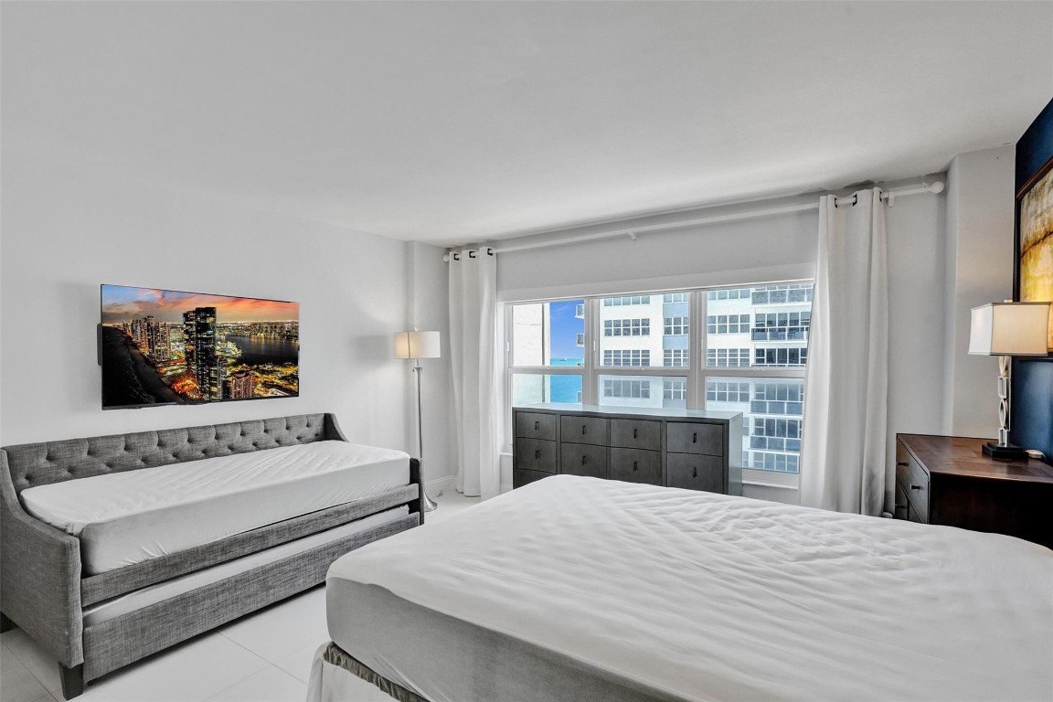 3750 Galt Ocean Dr 1103