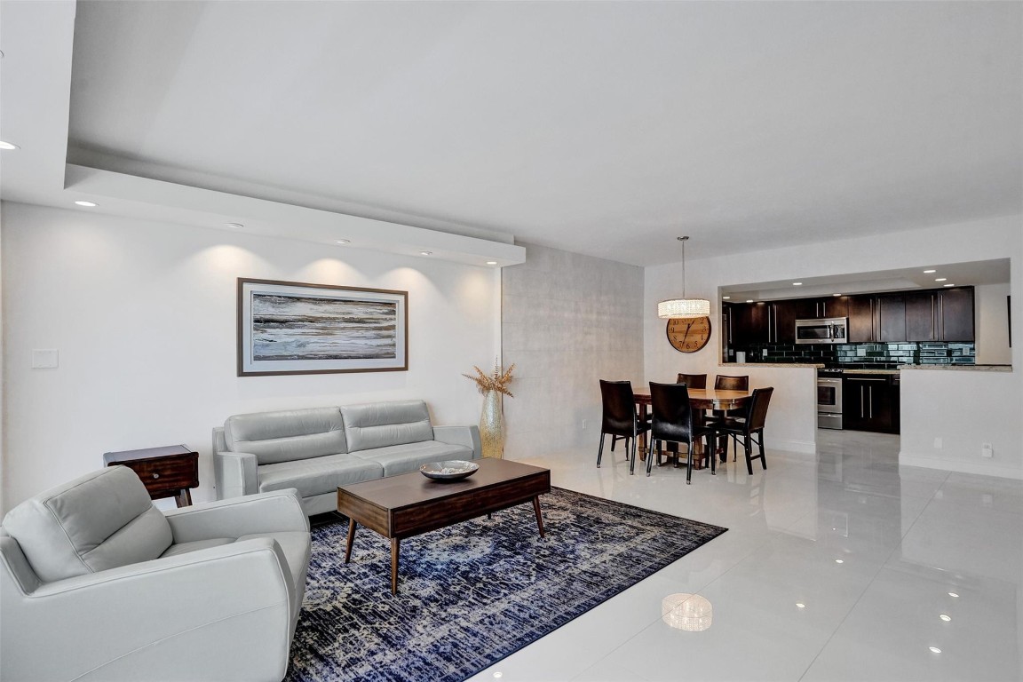 3750 Galt Ocean Dr 1103