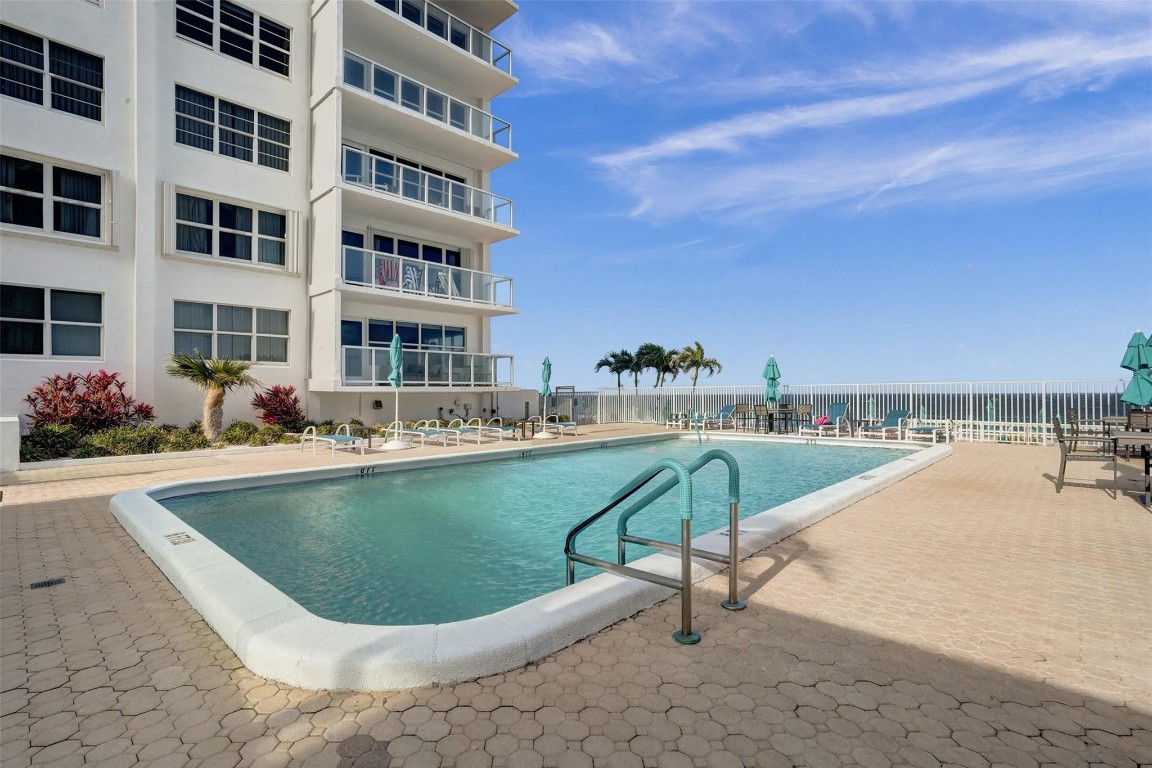 3750 Galt Ocean Dr 1103