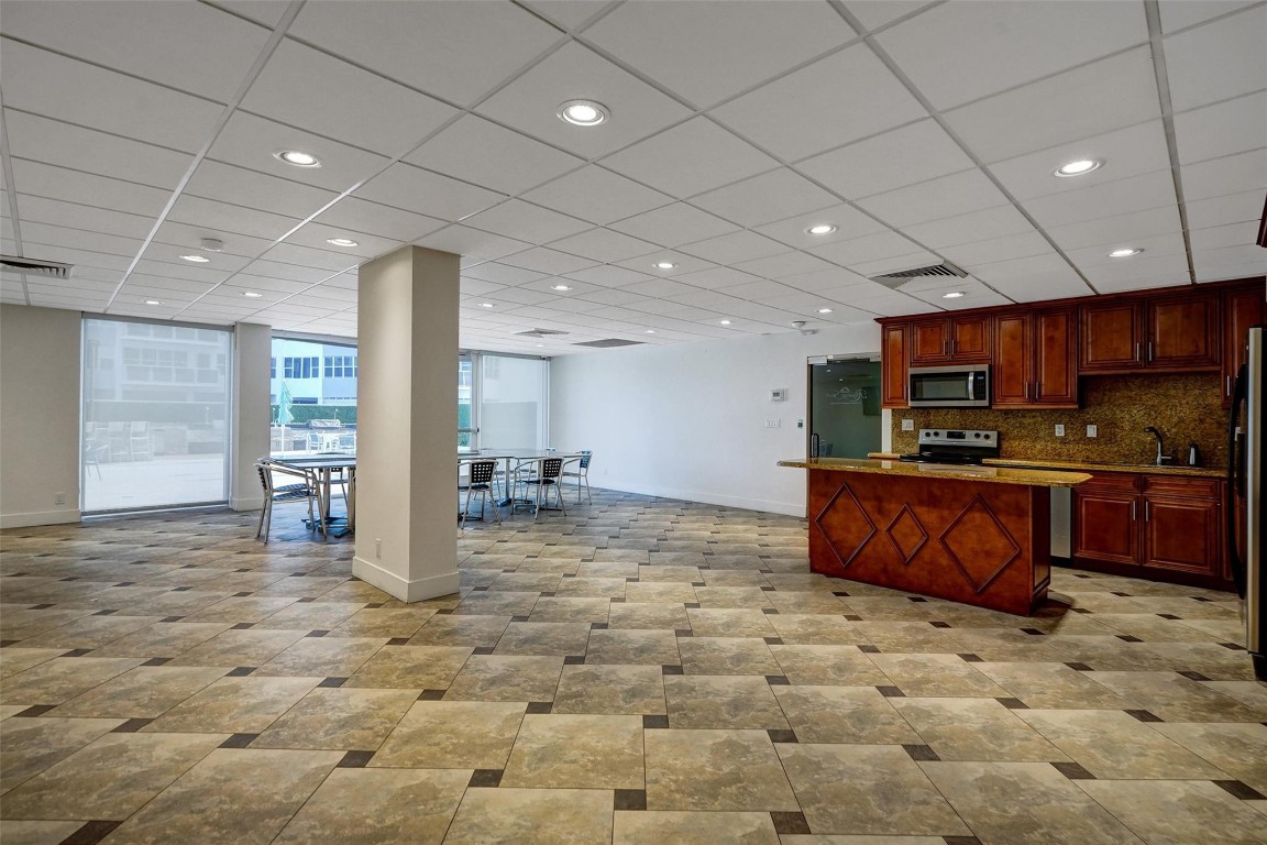 3750 Galt Ocean Dr 1103