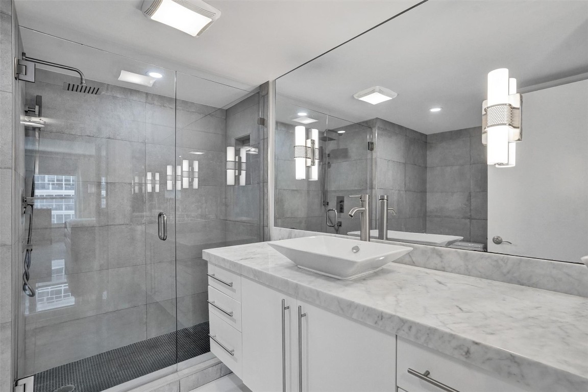 3750 Galt Ocean Dr 1103