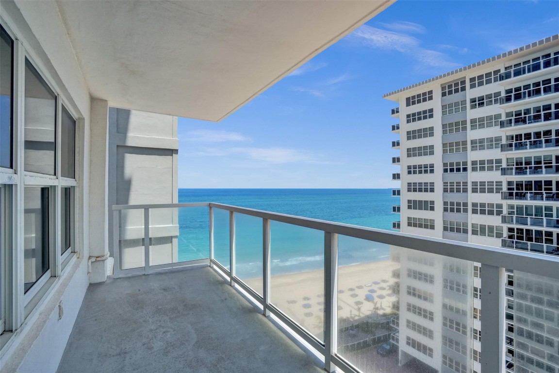 3750 Galt Ocean Dr 1103