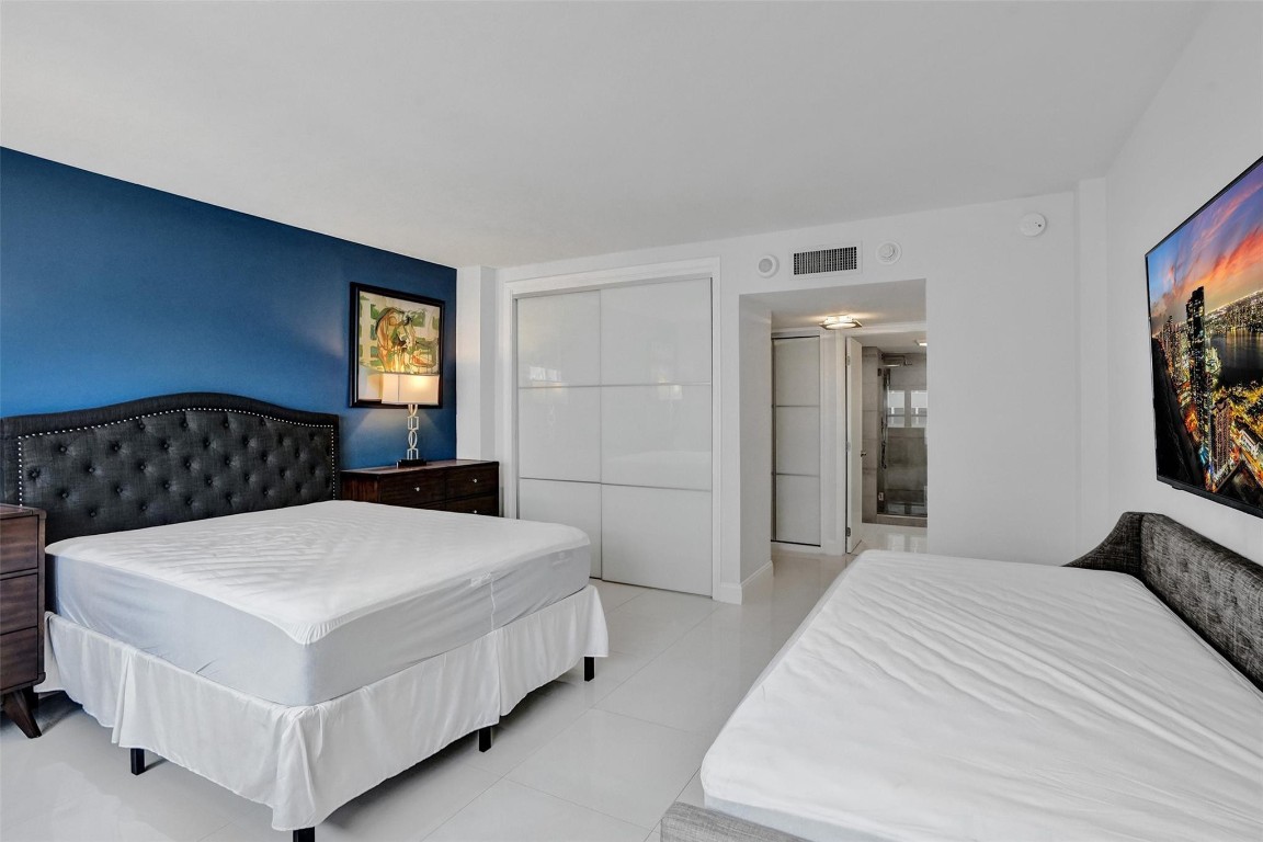 3750 Galt Ocean Dr 1103