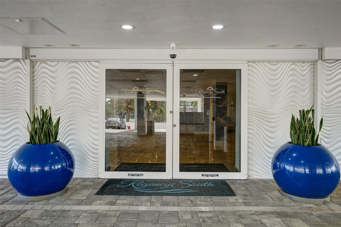 3750 Galt Ocean Dr 1103