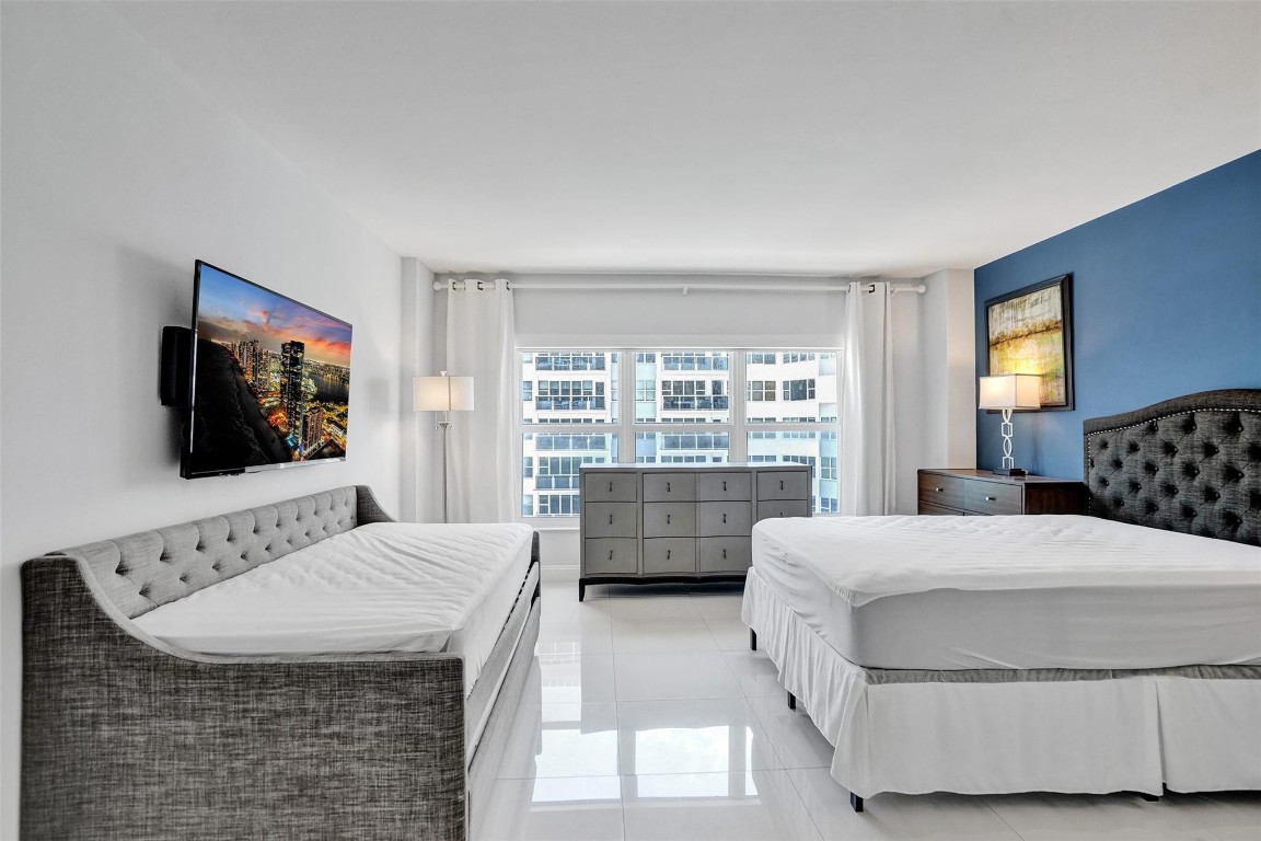 3750 Galt Ocean Dr 1103