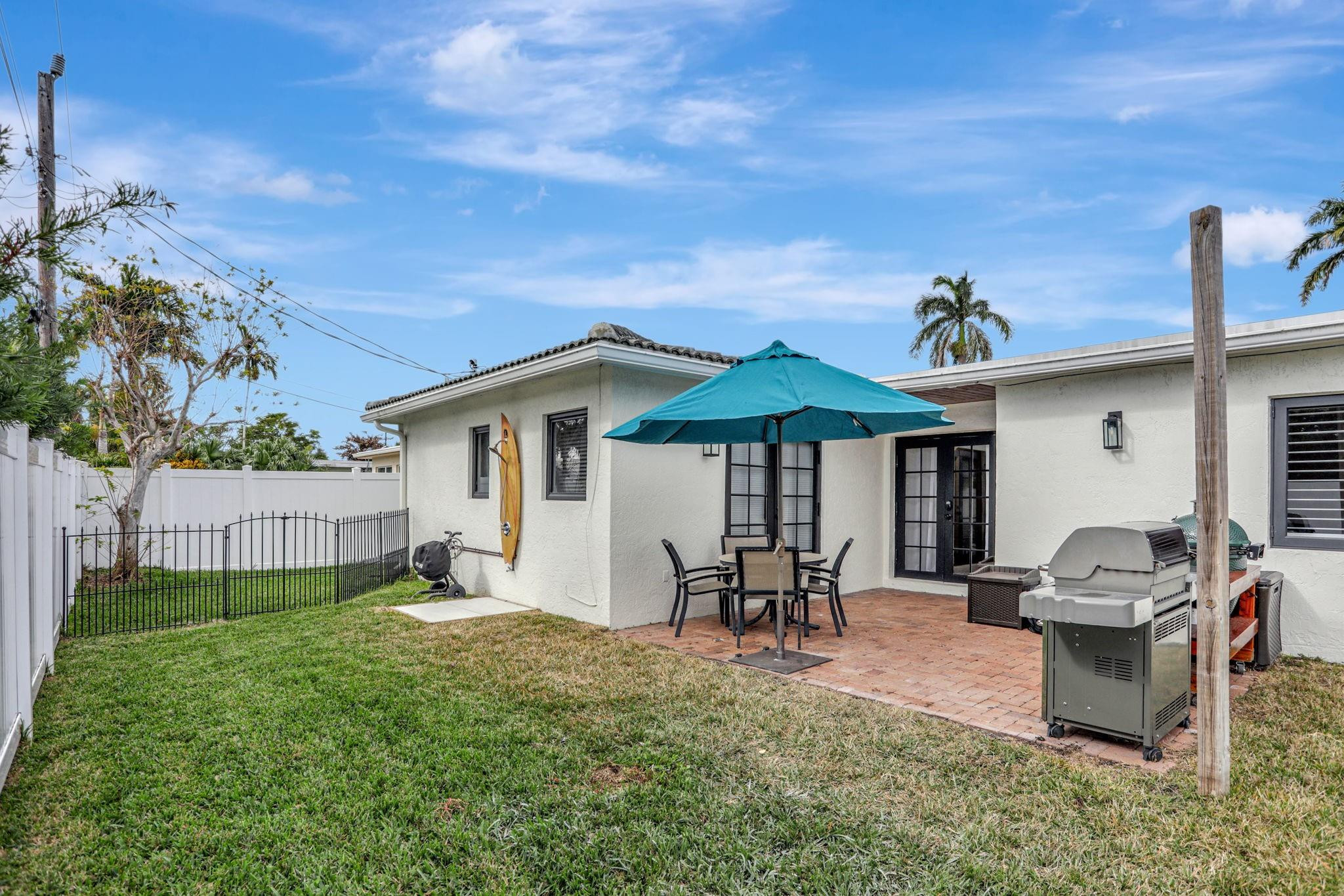 912 SE 16th Court