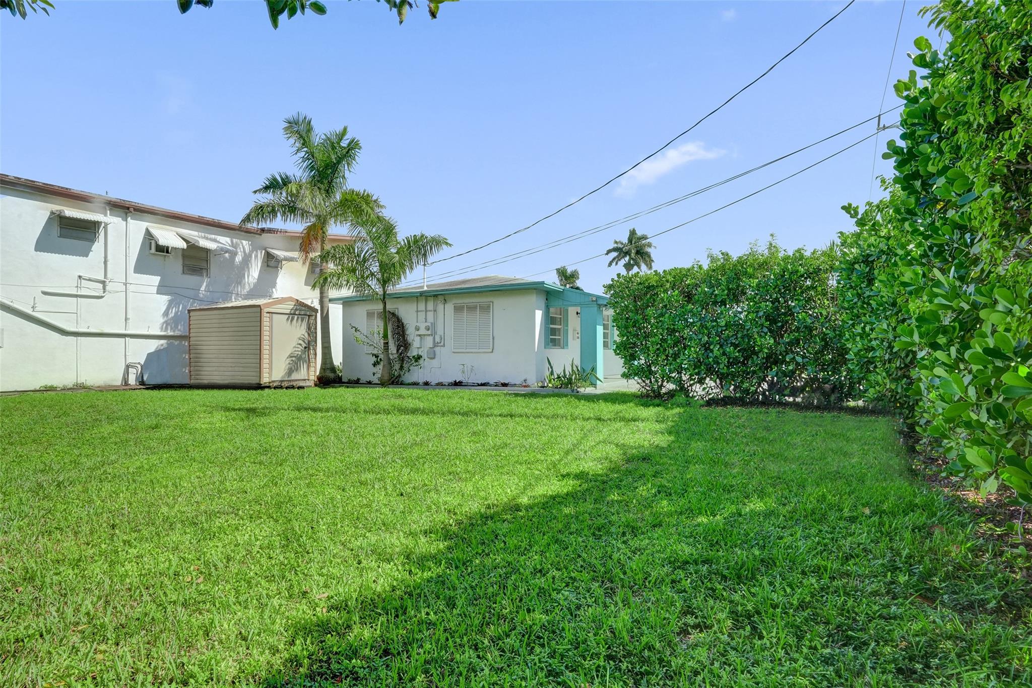 146 NE 1st Ave