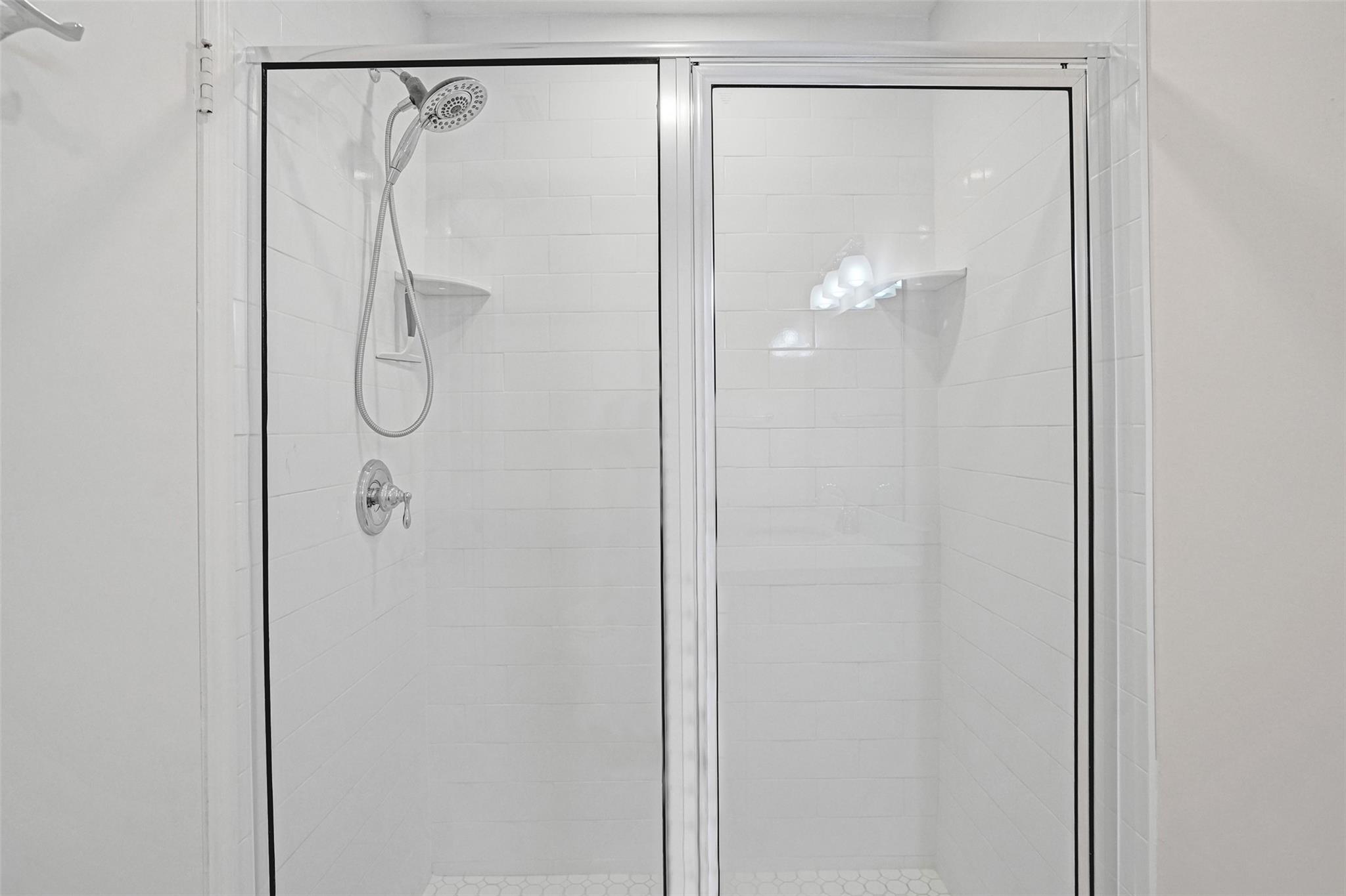 1001 N Riverside Dr 304