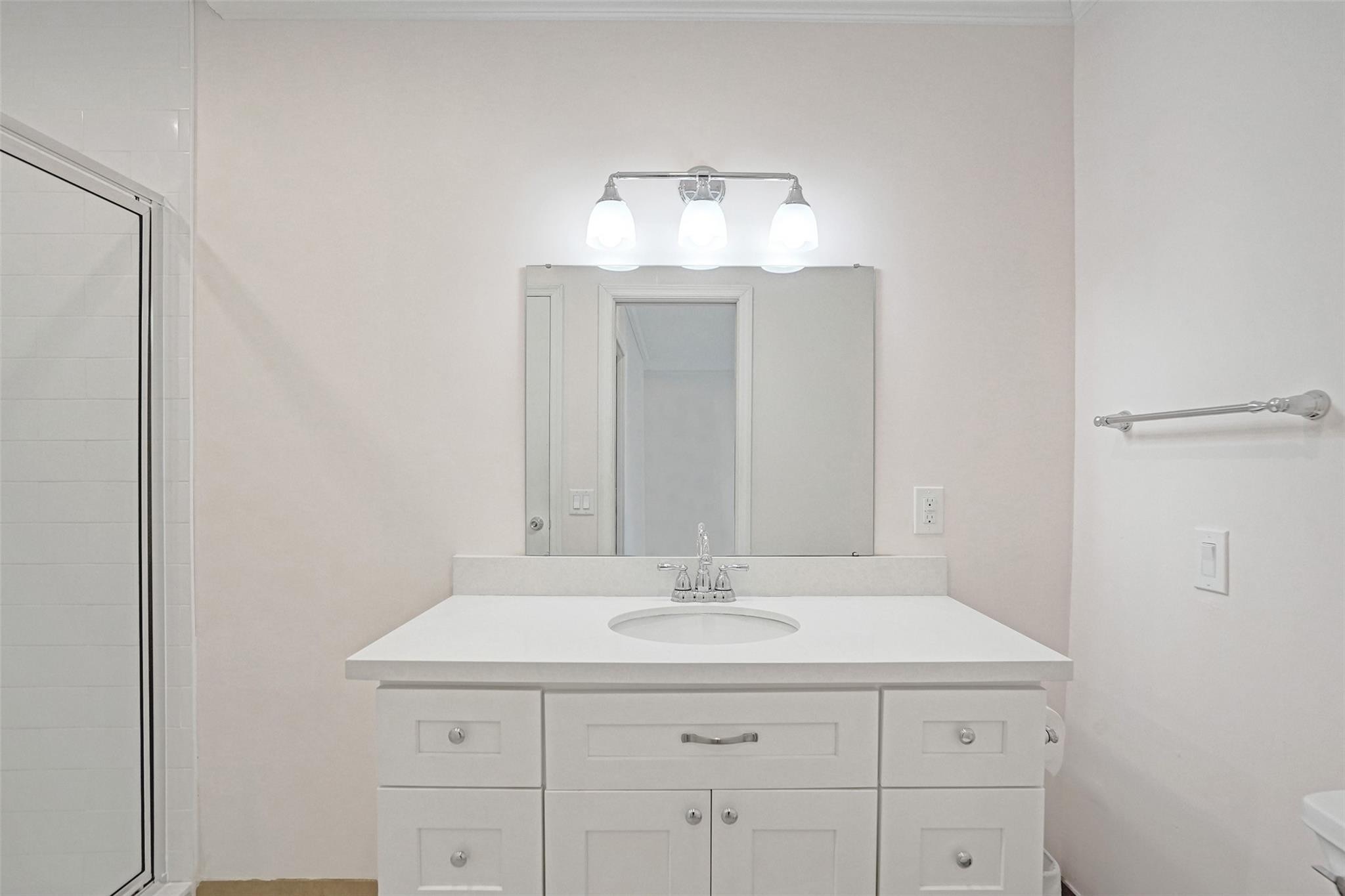 1001 N Riverside Dr 304