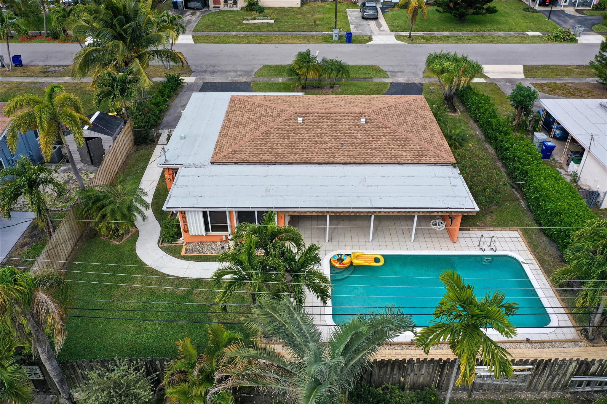 180 SW 9th Court