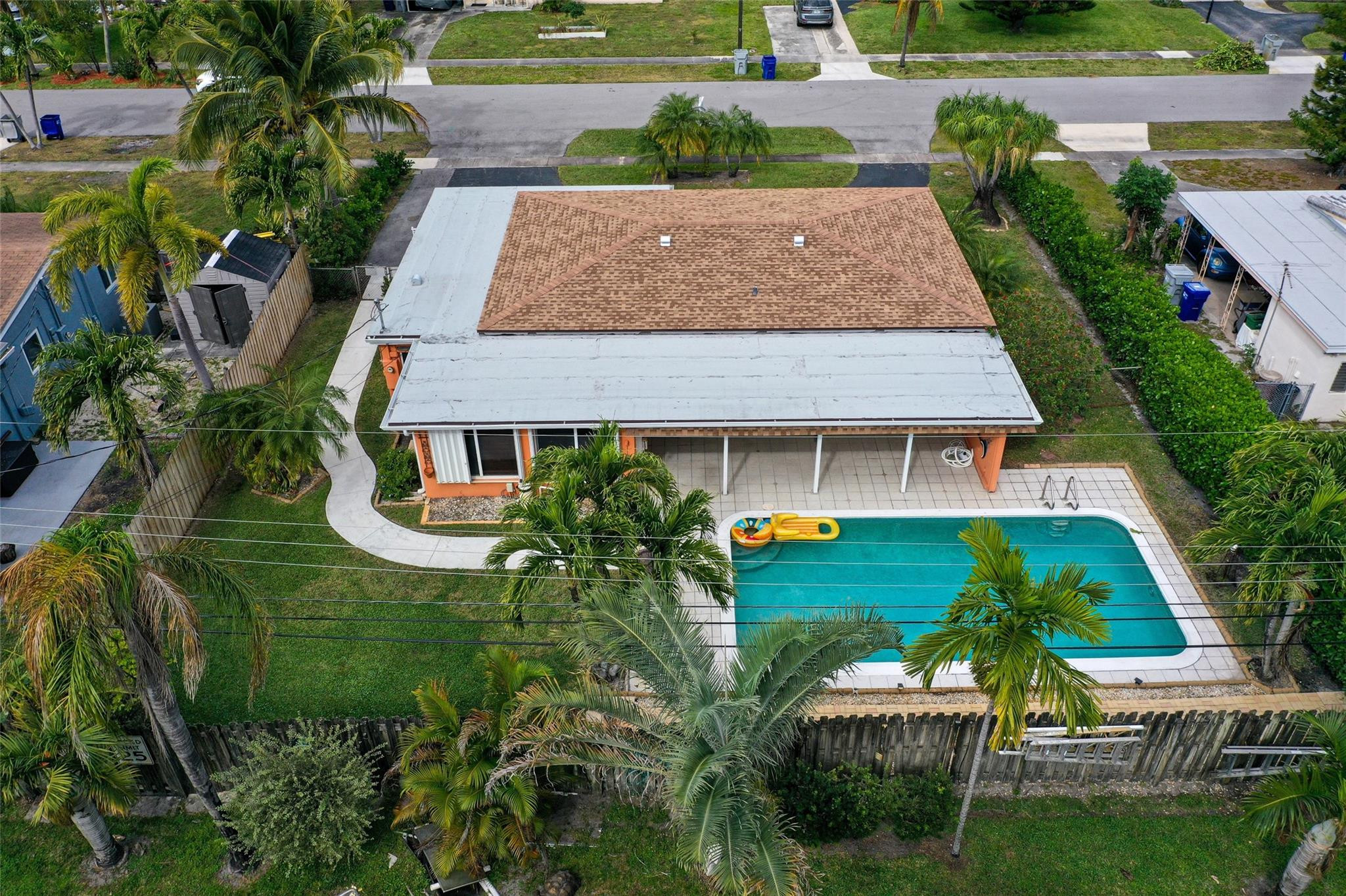180 SW 9th Court