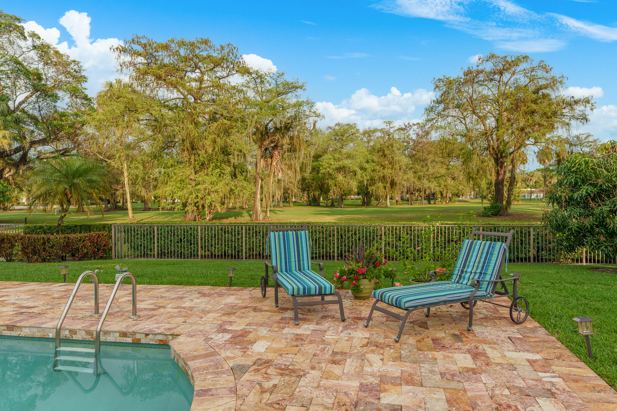 1012 E Cypress Drive