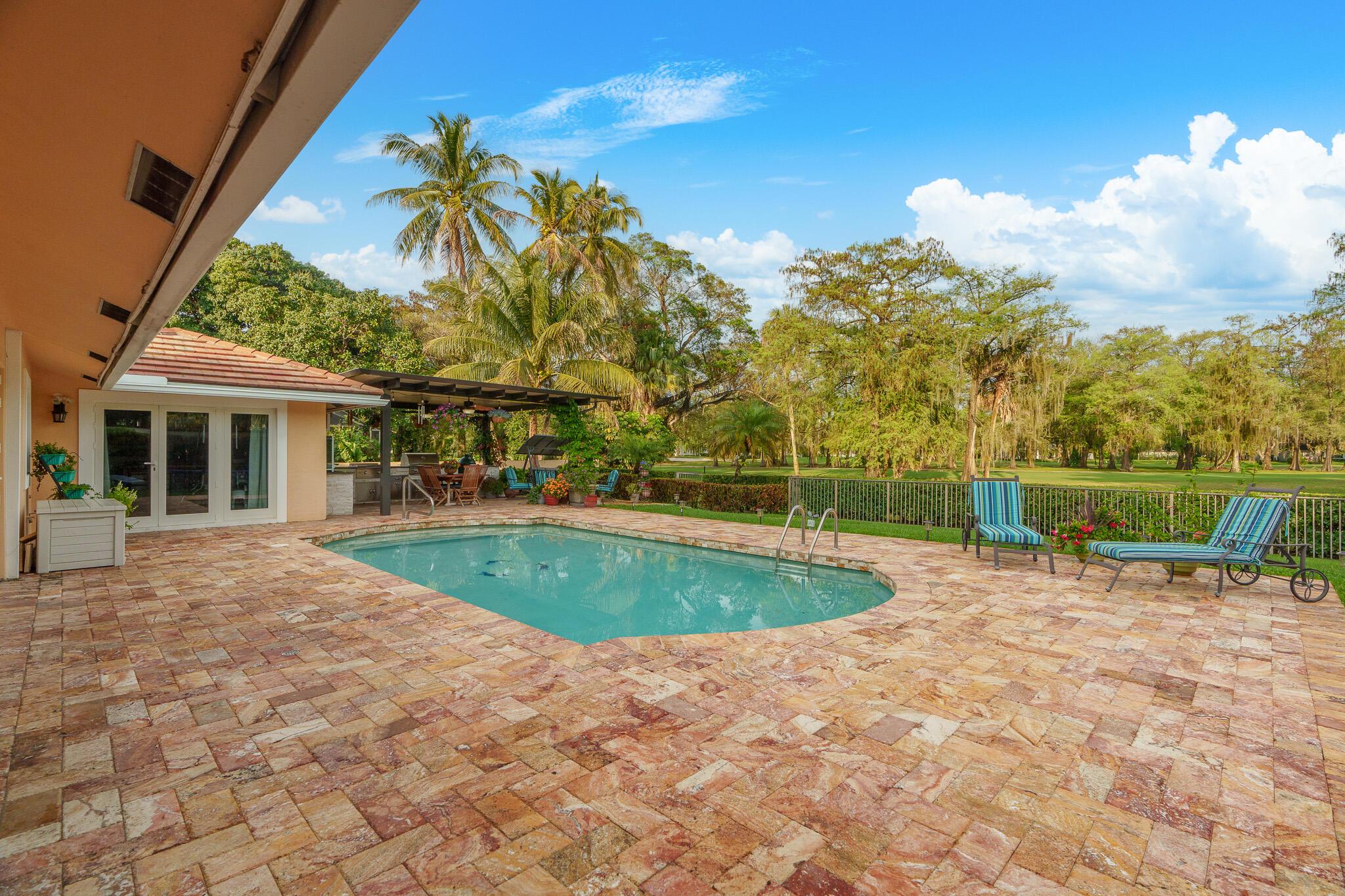 1012 E Cypress Drive