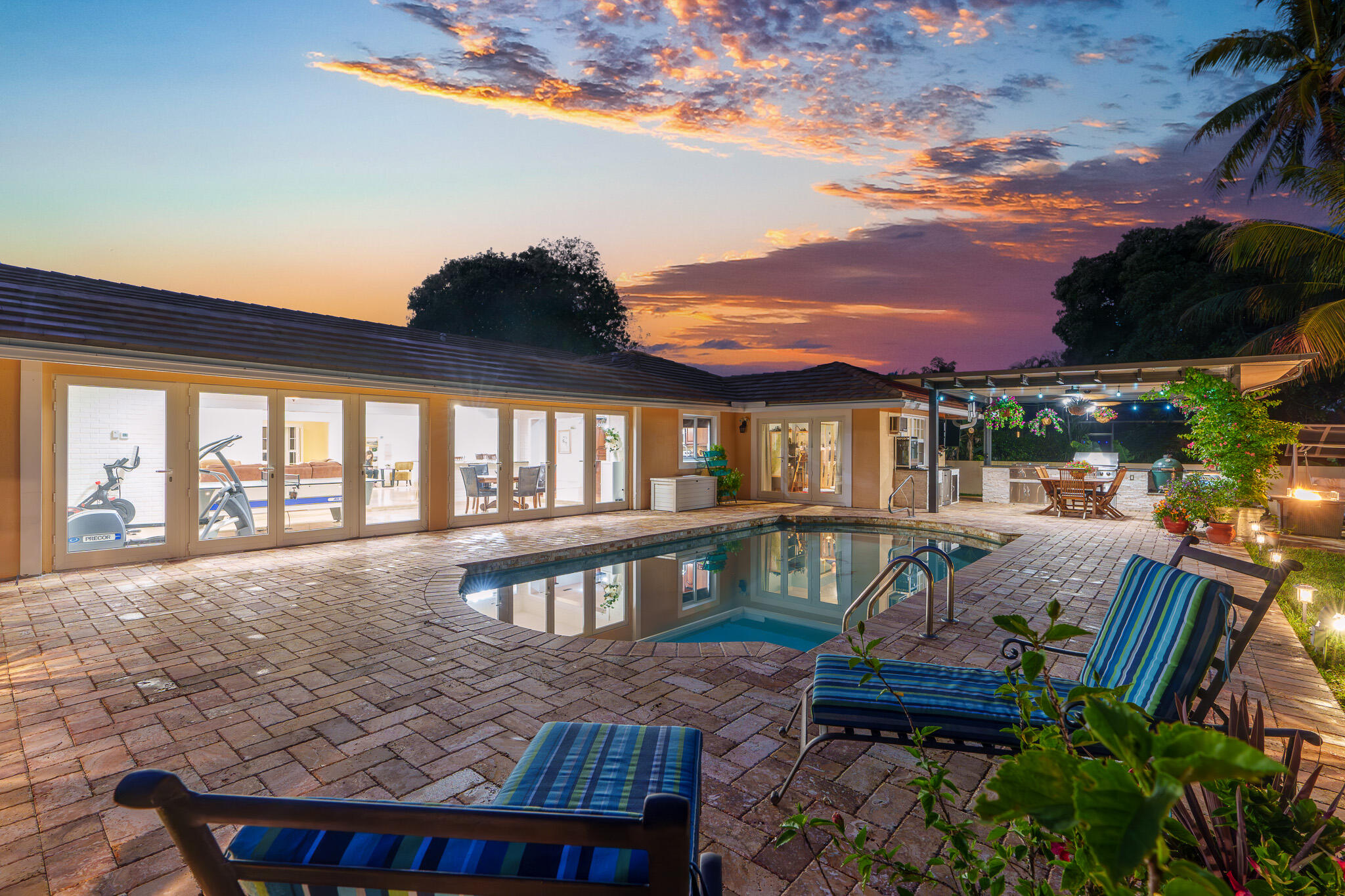 1012 E Cypress Drive