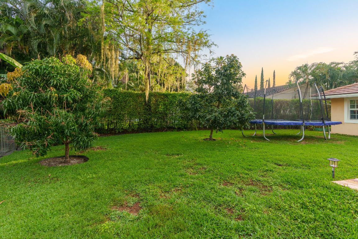 1012 E Cypress Drive