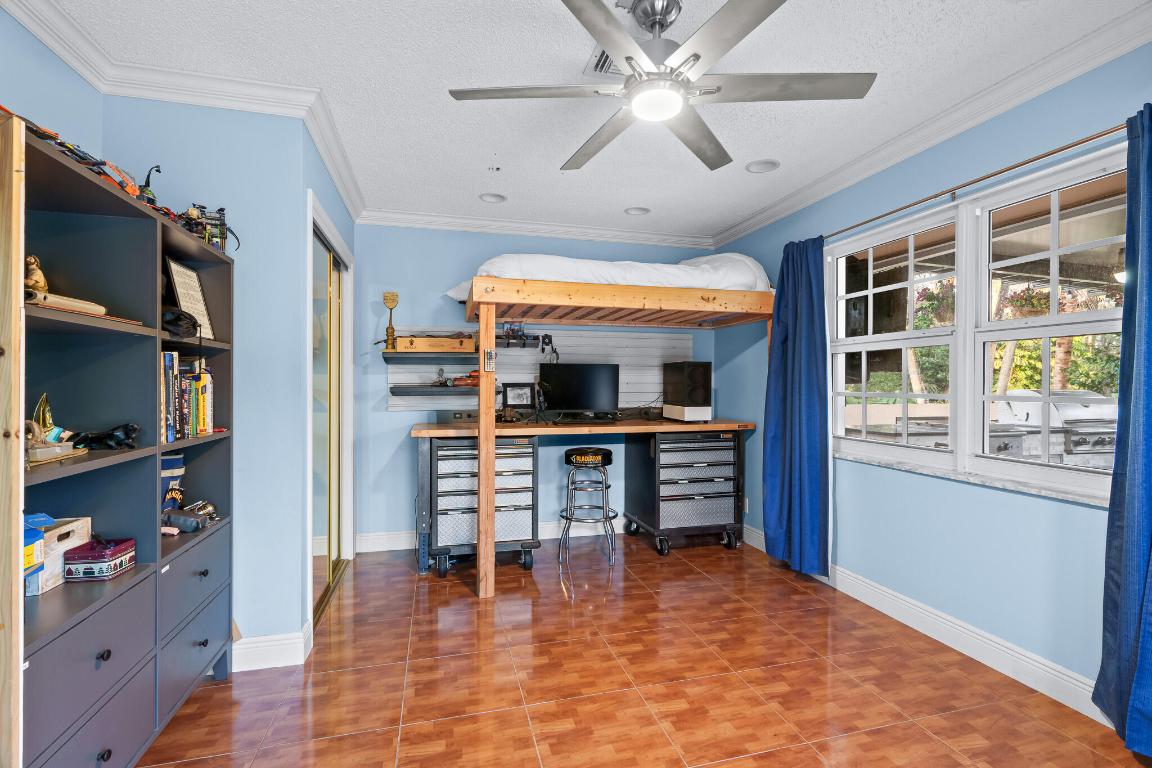 1012 E Cypress Drive