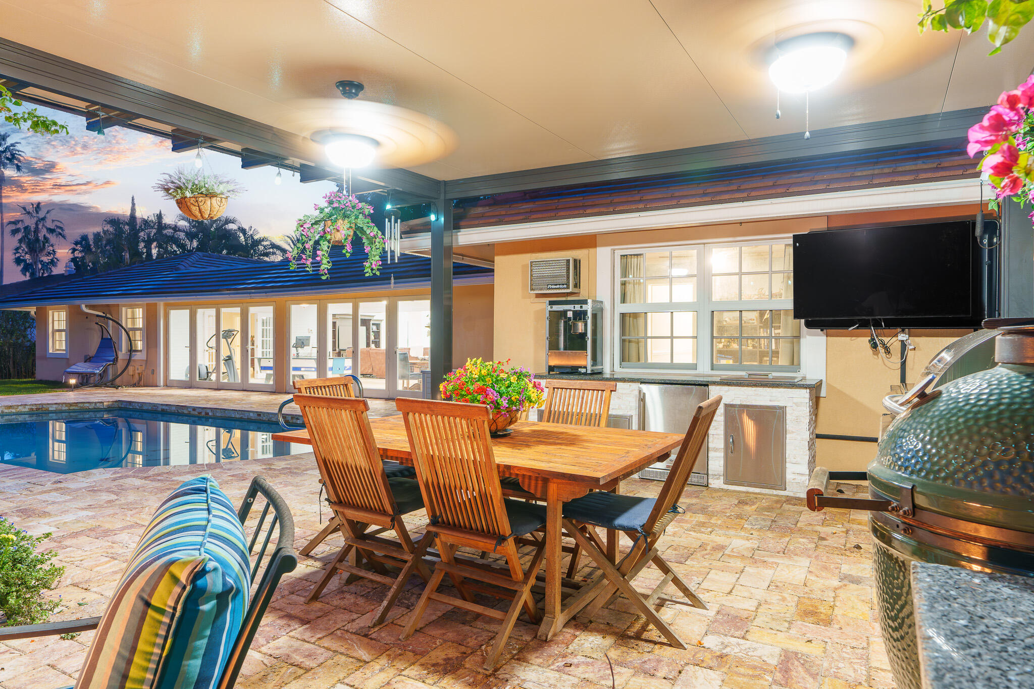 1012 E Cypress Drive