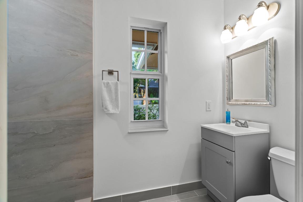 1012 E Cypress Drive