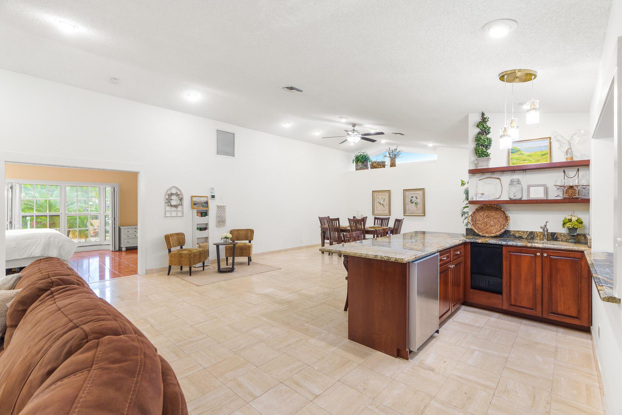 1012 E Cypress Drive