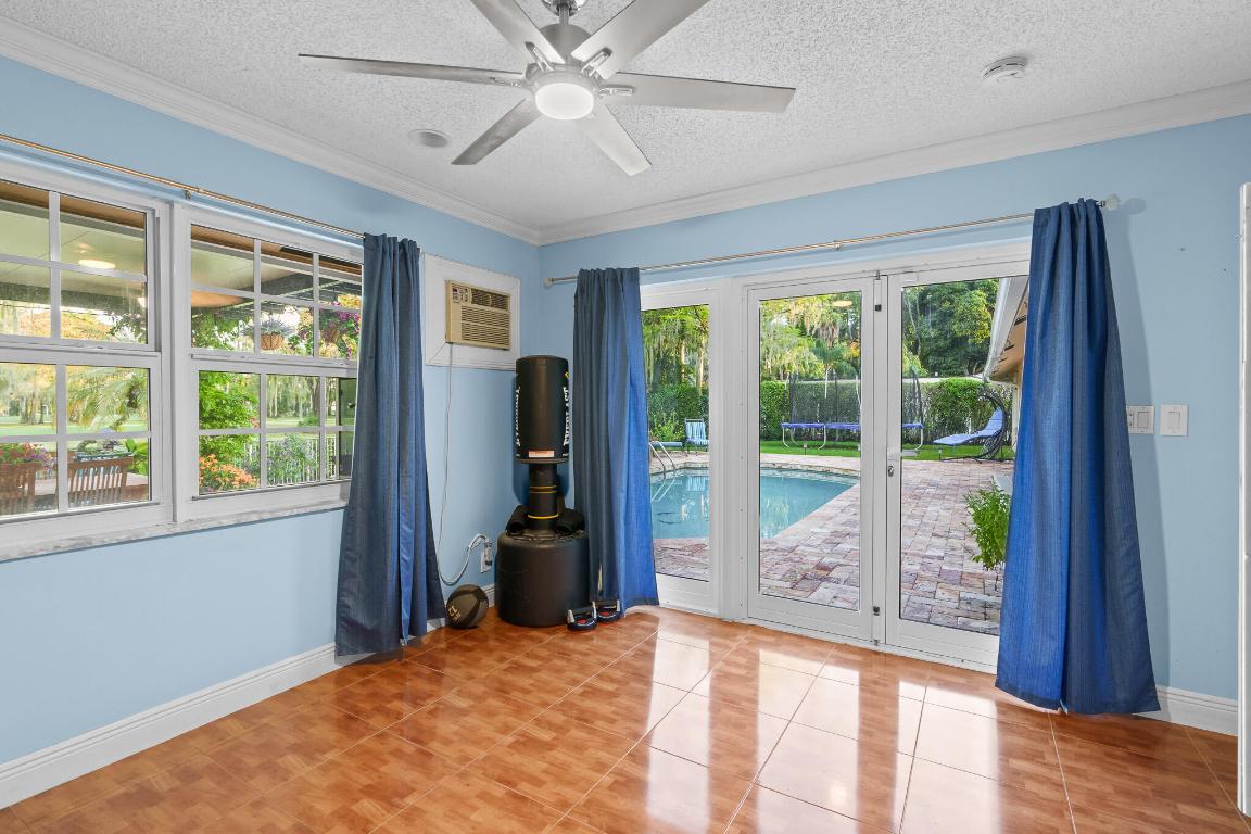 1012 E Cypress Drive