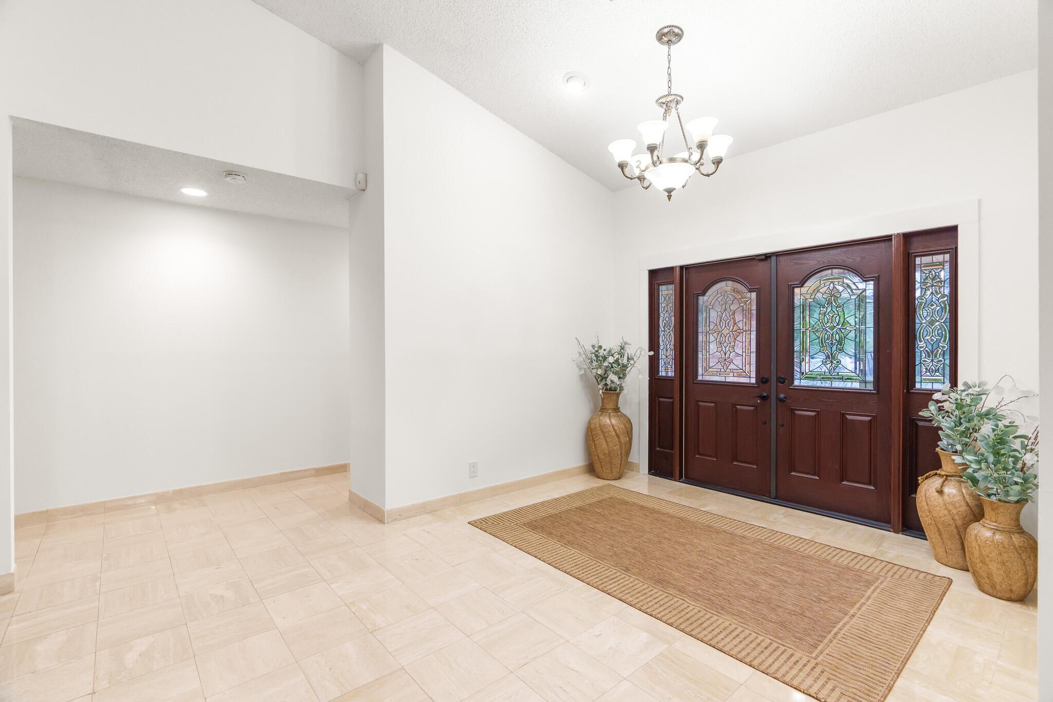 1012 E Cypress Drive