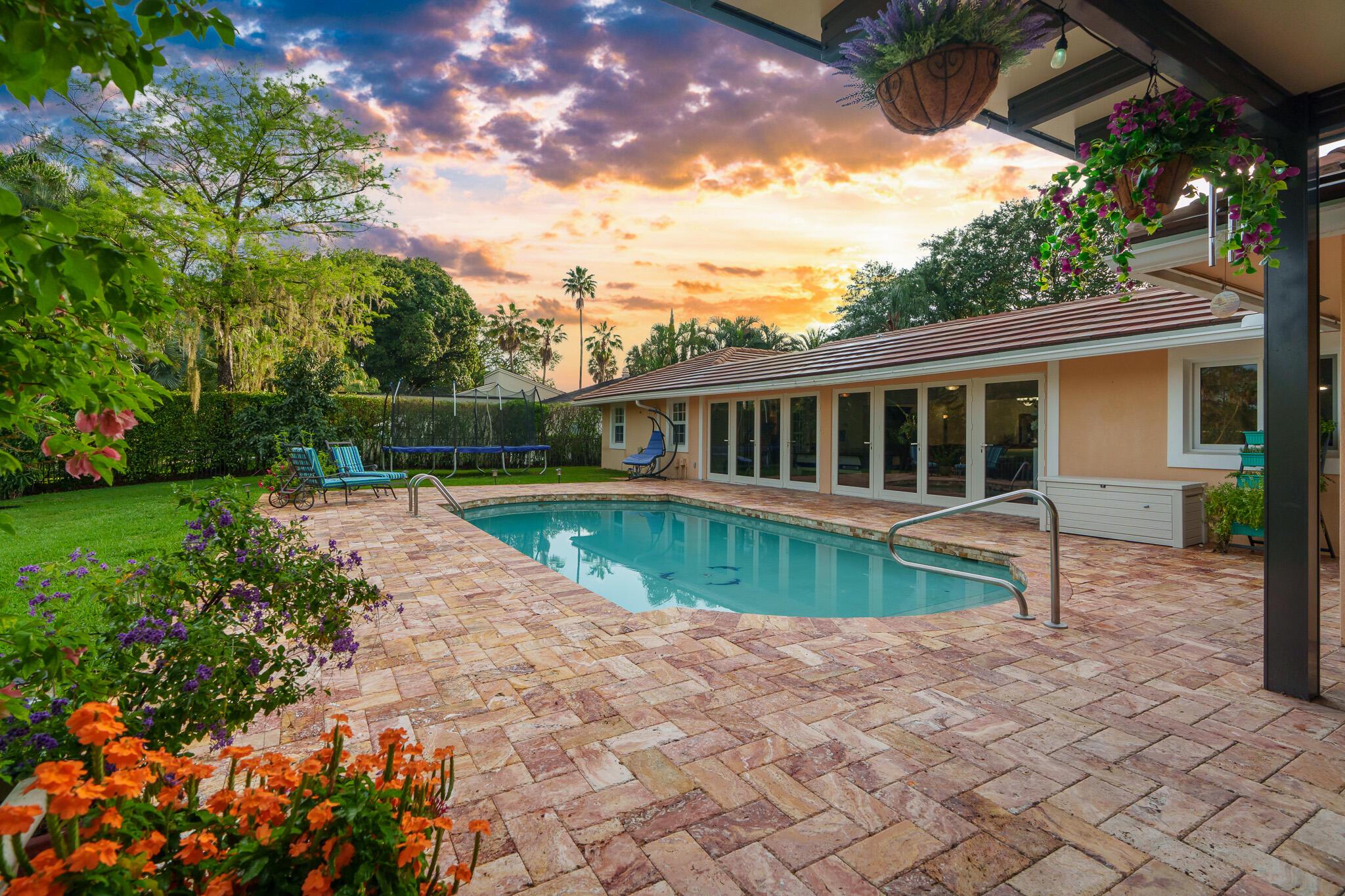 1012 E Cypress Drive