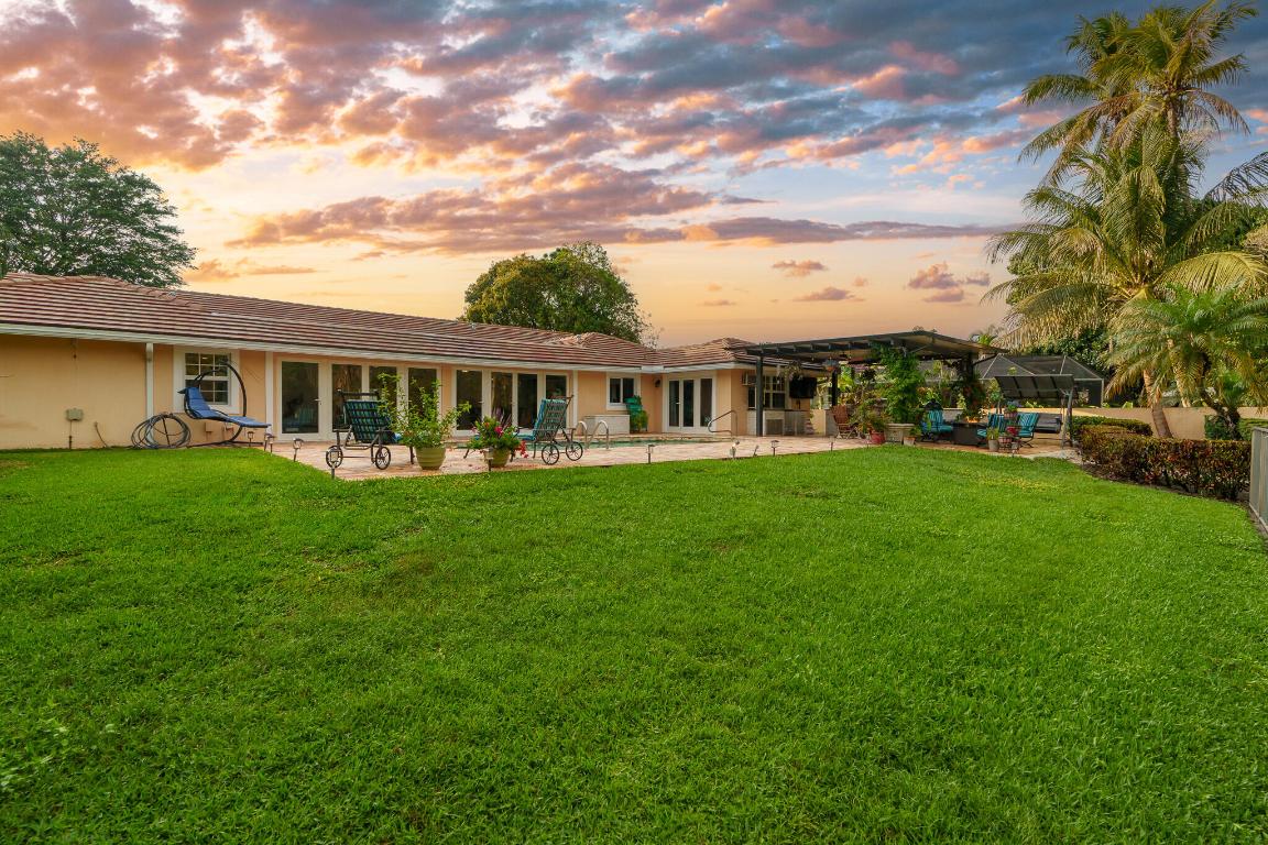 1012 E Cypress Drive