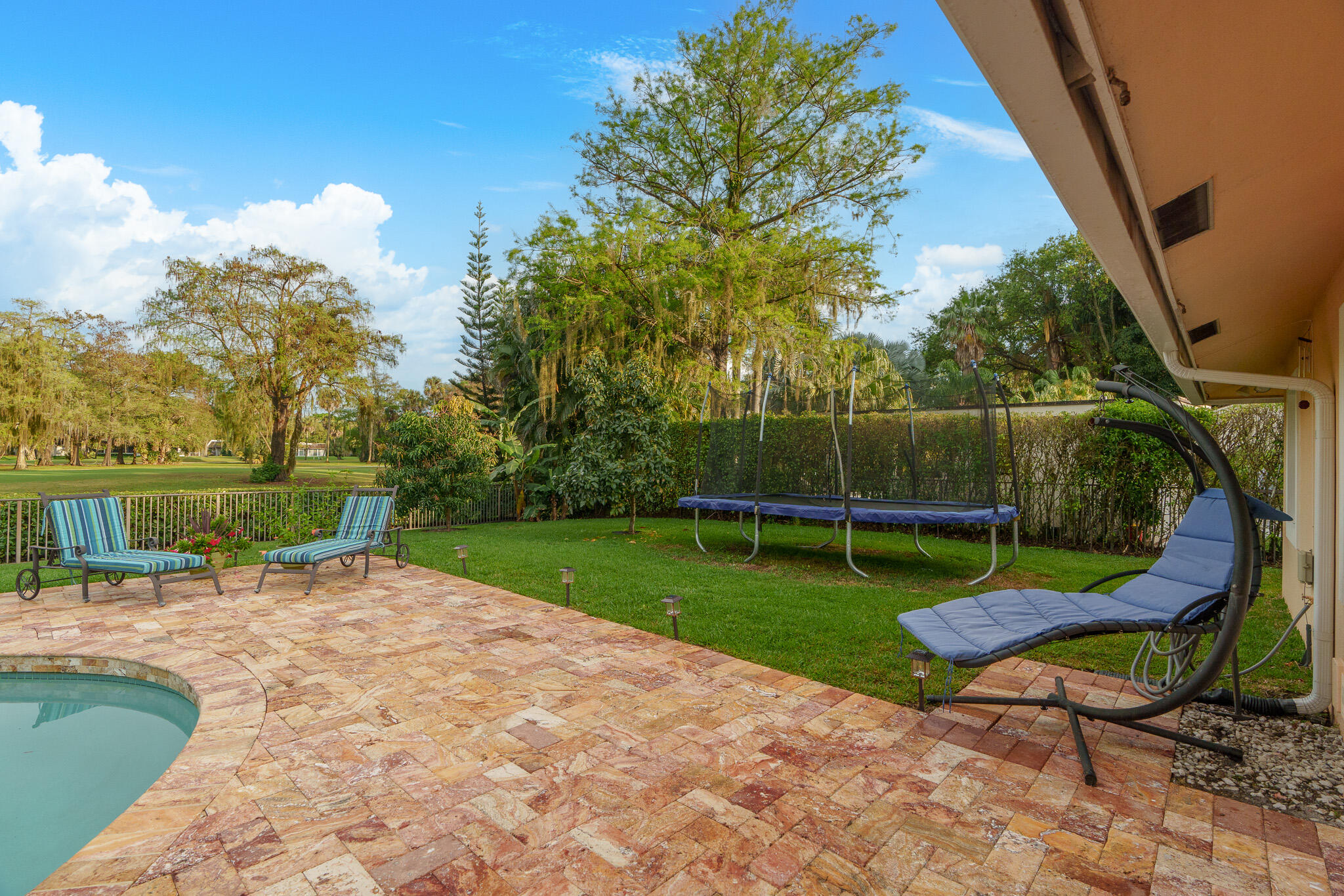 1012 E Cypress Drive