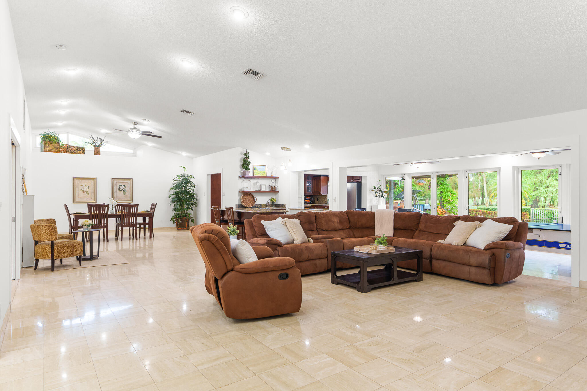 1012 E Cypress Drive