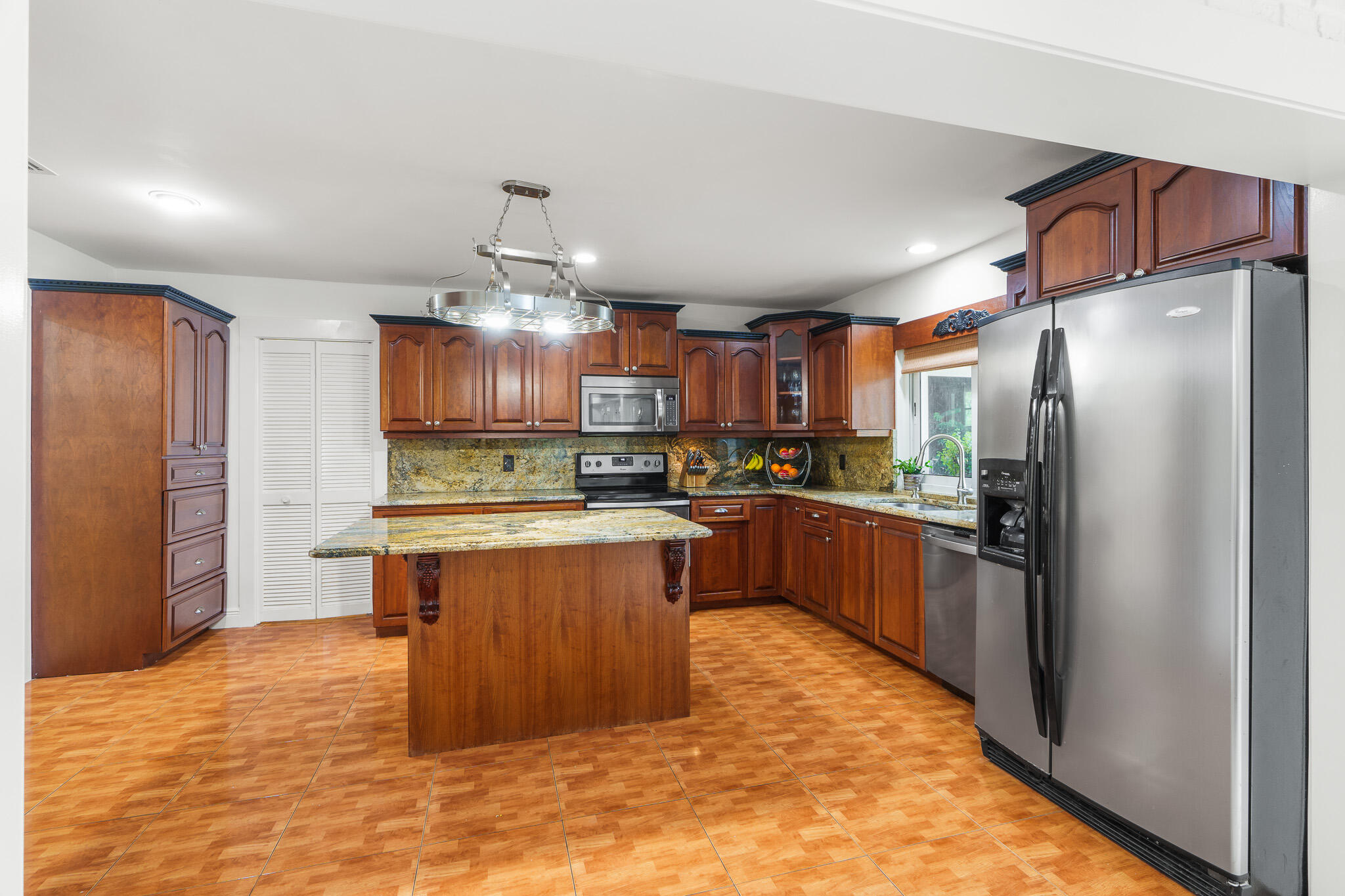 1012 E Cypress Drive