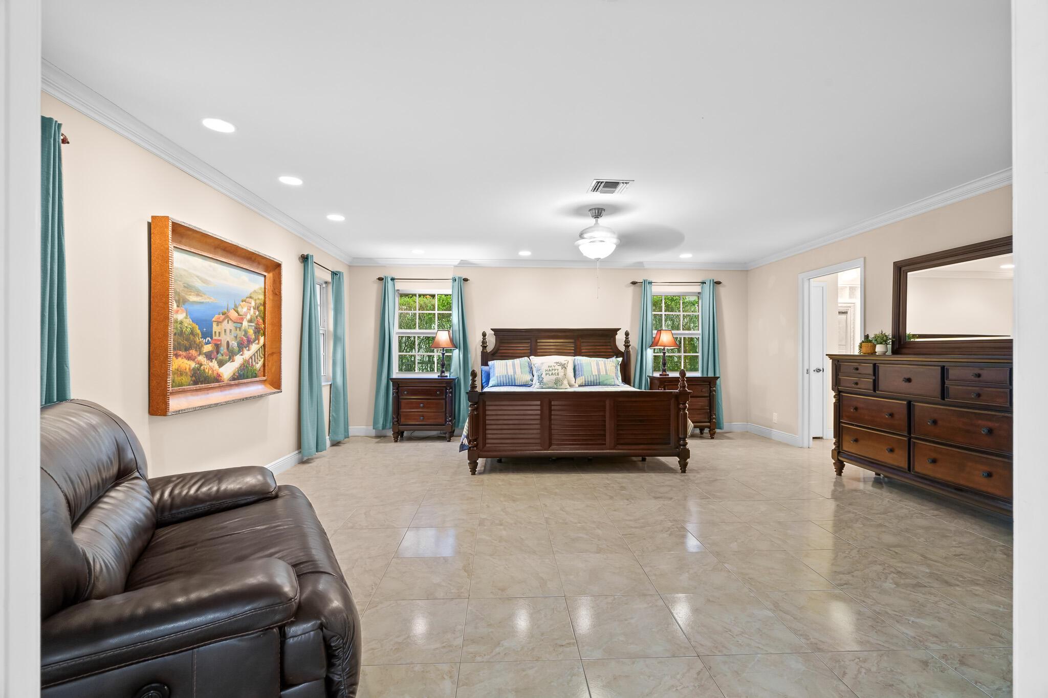 1012 E Cypress Drive