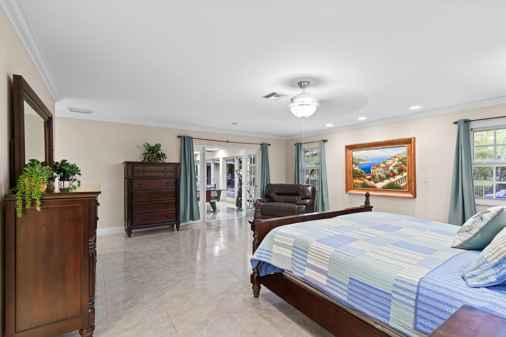 1012 E Cypress Drive