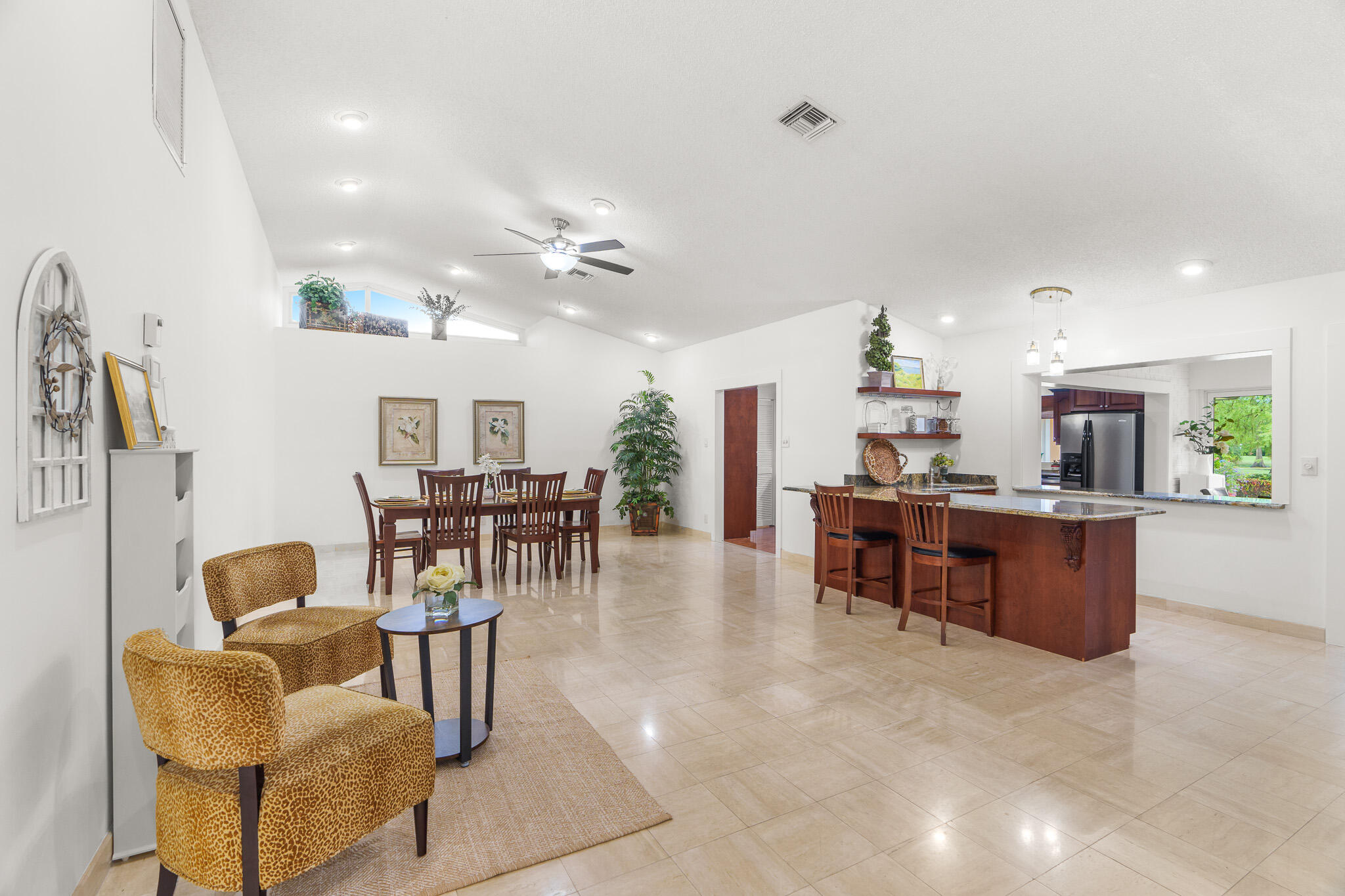 1012 E Cypress Drive