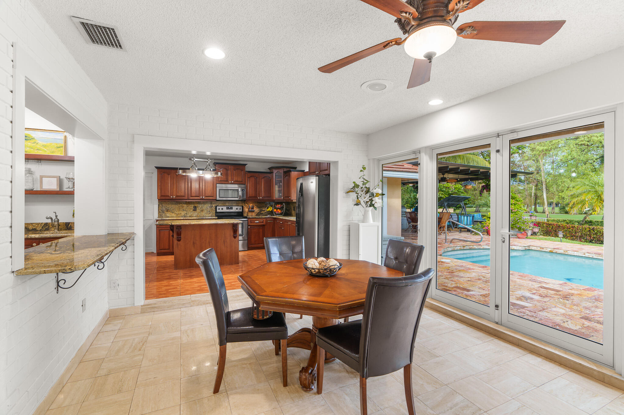 1012 E Cypress Drive