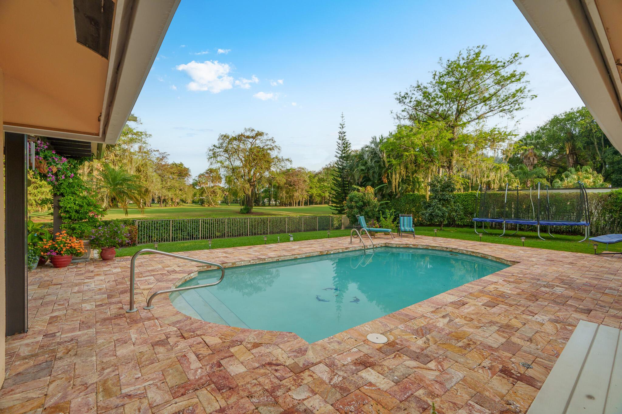 1012 E Cypress Drive